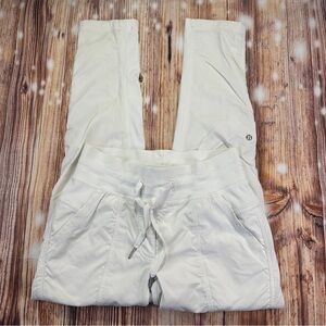 Lululemon Athletica Studio Peants Women’s Size 6 White